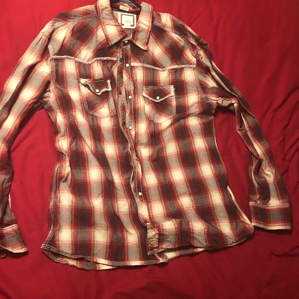 Shirt too small for me.